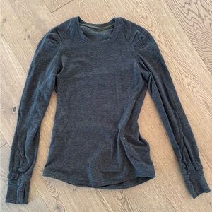 Women's LuLulemon Performance Top